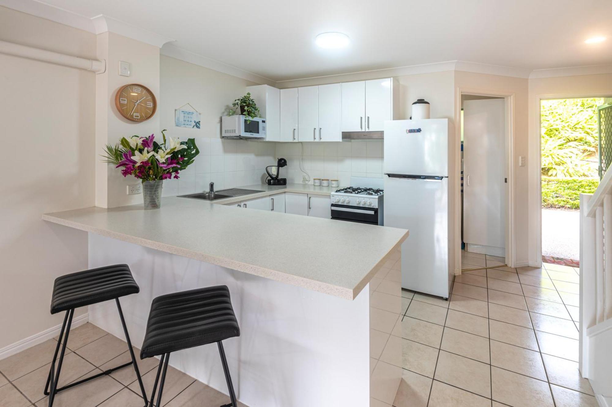 Sunset Waters Apartments Hamilton Island Exterior foto