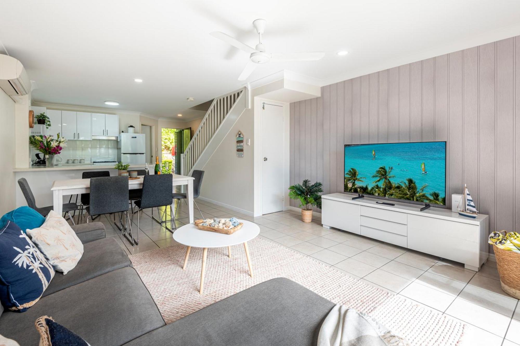 Sunset Waters Apartments Hamilton Island Exterior foto